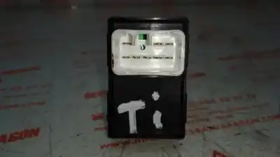 Pezzo di ricambio per auto di seconda mano comandi alzacristalli posteriore sinistro per kia cee´d 2.0 crdi riferimenti oem iam   