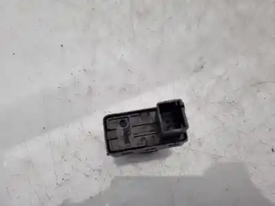 Автозапчасти б/у выключатель переднего правого окна за peugeot 207/207+ (wa_, wc_) 1.6 hdi ссылки oem iam   