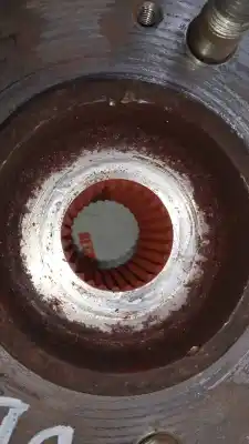 Second-hand car spare part front right knuckle for kia cee´d 2.0 crdi oem iam references   