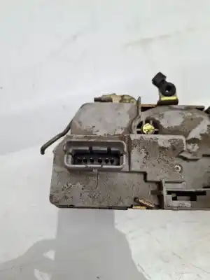 Second-hand car spare part left front door lock for peugeot 307 break / sw (s1) 2.0 hdi fap cat oem iam references   