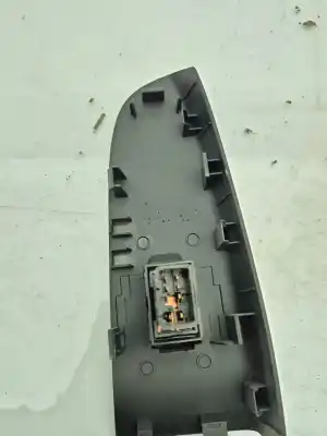 Second-hand car spare part right front power window switch for kia pro cee'd (ed) 1.4 cvvt oem iam references   