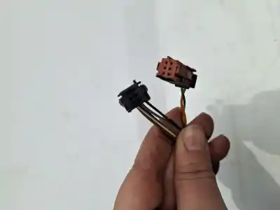 Pezzo di ricambio per auto di seconda mano retrovisore destro per peugeot 307 break / sw (s1) 2.0 hdi fap cat riferimenti oem iam   