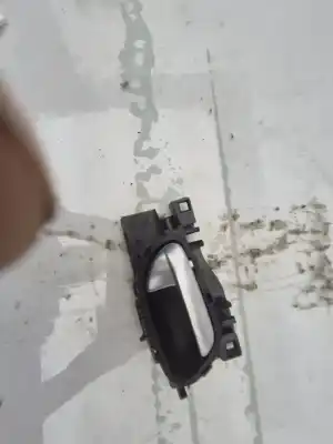 Recambio de automóvil de segunda mano de maneta interior trasera derecha para peugeot 208 i (ca_, cc_) 1.6 bluehdi 100 referencias oem iam   