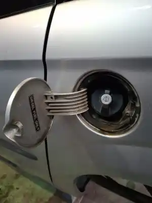 Peça sobressalente para automóvel em segunda mão tampa de combustível externa por chrysler voyager iv (rg, rs) 2.5 crd referências oem iam   