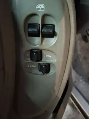 Pezzo di ricambio per auto di seconda mano interruttore alzacristalli anteriore sinistro per chrysler voyager iv (rg, rs) 2.5 crd riferimenti oem iam 