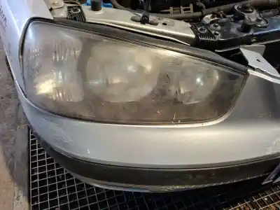 Pezzo di ricambio per auto di seconda mano FARO ANTERIORE DESTRO per HYUNDAI ELANTRA III (XD) 2.0 CRDI Riferimenti OEM IAM   