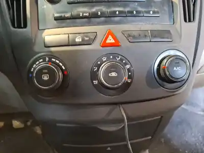 Peça sobressalente para automóvel em segunda mão comando de sofagem (chauffage / ar condicionado)  por kia cee'd fastback (ed) 1.6 crdi 90 referências oem iam 