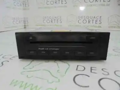 Pièce détachée automobile d'occasion SYSTÈME AUDIO / RADIOCD pour AUDI A4 B6 (8E2)  Références OEM IAM 8E0057111X  