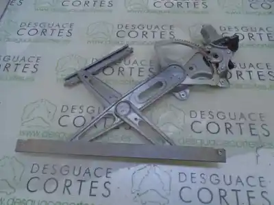 Recambio de automóvil de segunda mano de ELEVALUNAS DELANTERO DERECHO para TOYOTA YARIS (KSP9/SCP9/NLP9)  referencias OEM IAM 698100D131  