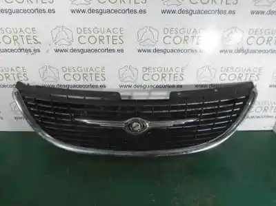 Second-hand car spare part front grille for chrysler voyager (rg) 70vm07c oem iam references 