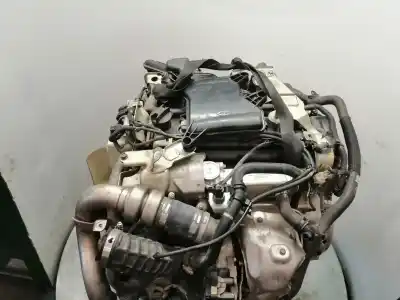 Peça sobressalente para automóvel em segunda mão motor completo por nissan cabstar ->09.06 2.5 diesel referências oem iam yd25  