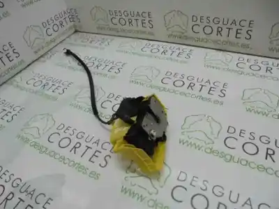 Second-hand car spare part RIGHT SIDE DOOR LOCK for PEUGEOT BIPPER  OEM IAM references 9138AT  