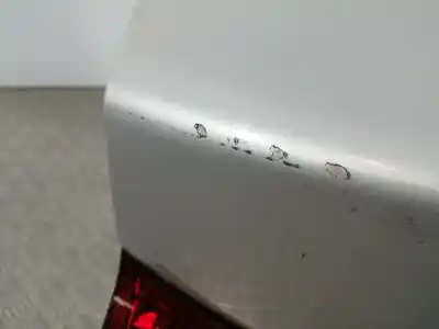 Автозапчастина б/у крішка багажника для lexus is (ds2/is2) 2adfhv посилання на oem iam 6440153110  