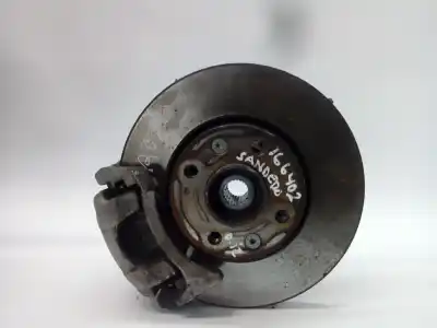 Second-hand car spare part front left knuckle for dacia sandero 0.9 tce cat oem iam references 400159248r 400156199r 402027463r 