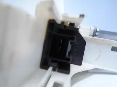 Автозапчасти б/у регулятор стекла переднего правого за audi a1 (8x1, 8xk) 1.2 tfsi ссылки oem iam 8x3837462a  