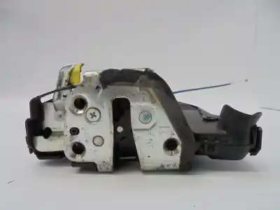 Автозапчасти б/у ЗАМОК ЛЕВОЙ ПЕРЕДНЕЙ ДВЕРИ за TOYOTA AURIS (E18)  ссылки OEM IAM 6904002210  