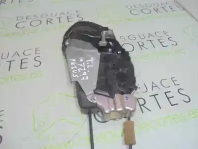 Автозапчастина б/у замок дверей заднього лівого для toyota prius (_w3_) 1.8 plug-in hybrid (zvw30) посилання на oem iam 6906047090  