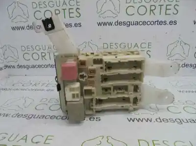 Second-hand car spare part fuse box unit for toyota auris (e15) 1ad oem iam references 8273002140a  
