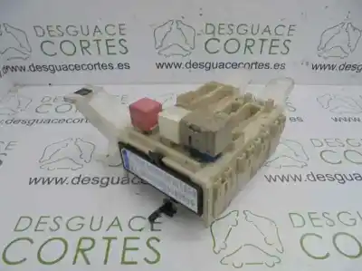 Second-hand car spare part fuse box unit for toyota auris (e15) 1ad oem iam references 8273002140a  
