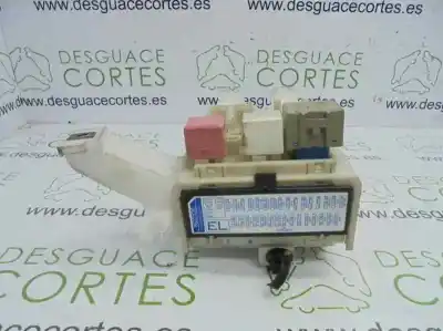 Second-hand car spare part fuse box unit for toyota auris (e15) 1ad oem iam references 8273002140a  