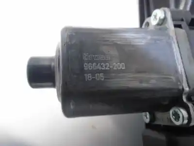Second-hand car spare part passenger side right window regulator for opel adam (m13) 1.4 oem iam references 13408527  