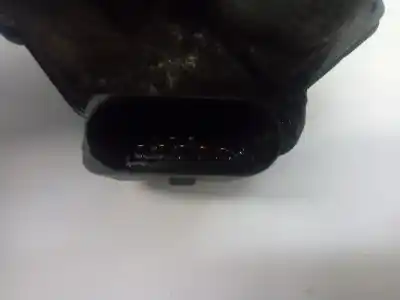 Автозапчастина б/у коробка метелика для volkswagen t5 transporter furgón/combi (7h) axd посилання на oem iam 076128063a  