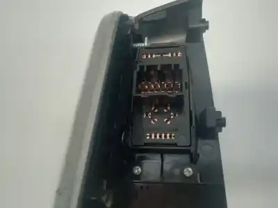 Second-hand car spare part left front power window switch for ssangyong tivoli d16dtf oem iam references   