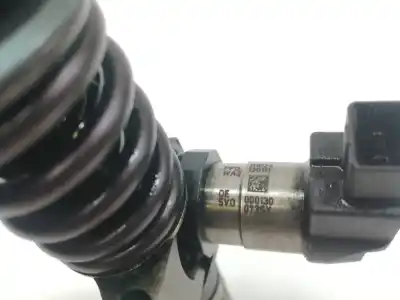 Pezzo di ricambio per auto di seconda mano iniettore per volkswagen passat berlina (3c2) advance riferimenti oem iam   073sx