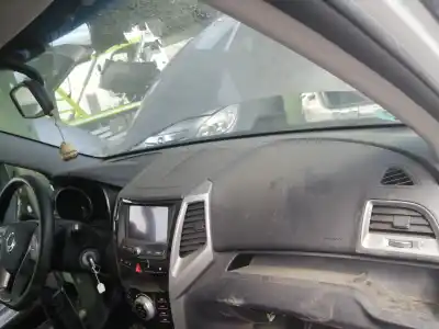 Автозапчасти б/у комплект подушки безопасности за ssangyong tivoli d16dtf ссылки oem iam 