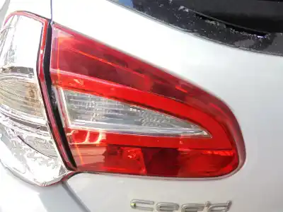 Recambio de automóvil de segunda mano de PILOTO TRASERO IZQUIERDO INTERIOR para KIA CEED  referencias OEM IAM 92403A2200  