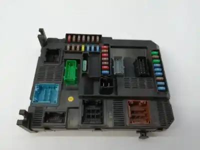 Second-hand car spare part fuse box unit for citroen c4 picasso/spacetourer 9h05 oem iam references 