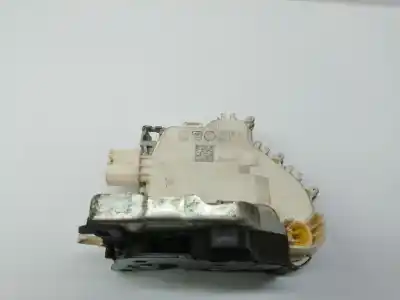 Автозапчастина б/у замок передніх дверей лівий для audi a3 (8v1) crkb посилання на oem iam 8x1837015a  