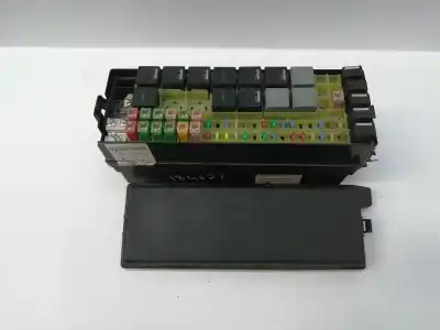 Pièce détachée automobile d'occasion BOÎTES À FUSIBLES pour LAND ROVER DISCOVERY 4  Références OEM IAM LR015779  