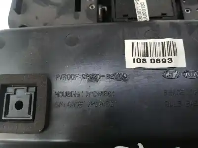 Second-hand car spare part interior light for kia soul (ps) d4fb oem iam references 92820b2010eq  
