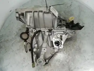 Second-hand car spare part gearbox for dacia duster 1.6 sce cat bivalent. gasolina / gpl oem iam references jr5068  