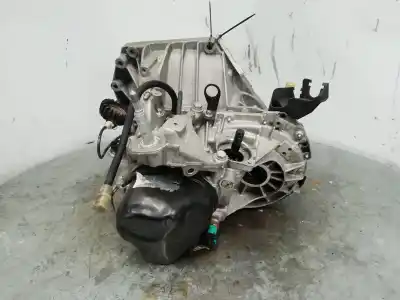 Second-hand car spare part gearbox for dacia duster 1.6 sce cat bivalent. gasolina / gpl oem iam references jr5068  