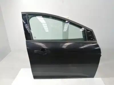 Recambio de automóvil de segunda mano de PUERTA DELANTERA DERECHA para FORD FOCUS III  referencias OEM IAM 2147844 PBM51A20124BF 