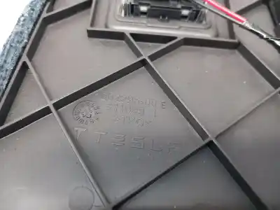 Автозапчастина б/у бардачок для tesla model s basis посилання на oem iam 100332701p  