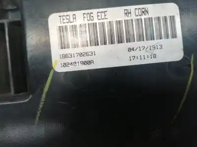 Second-hand car spare part right fog light for tesla model s basis oem iam references 102401900c  