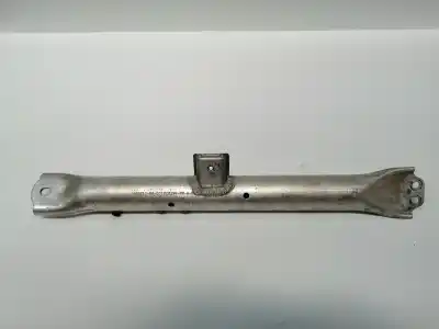Автозапчастина б/у середній для tesla model s basis посилання на oem iam 100361700e  