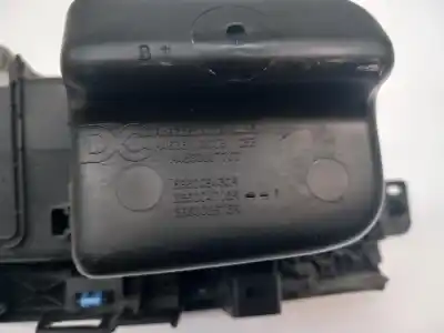 Автозапчастина б/у бардачок для smart forfour 281910 посилання на oem iam a4536802505  