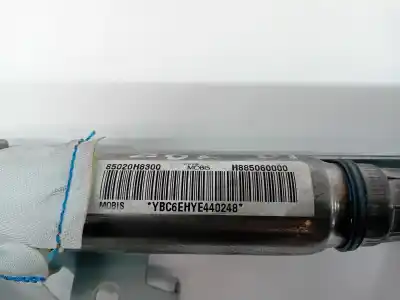 Автозапчасти б/у передняя правая подушка безопасности за kia stonic (yb) 1.2 cvvt ссылки oem iam 85020h8300  
