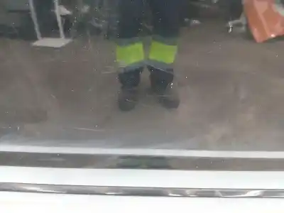 Автозапчасти б/у левая передняя дверь за opel antara z20dmh ссылки oem iam 95416993  