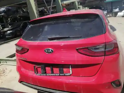 Автозапчастина б/у загальні двері для KIA CEED (CD) G4LC Посилання на OEM IAM 73700J7000  