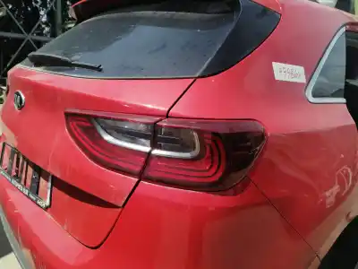 Pezzo di ricambio per auto di seconda mano Luci Posteriori Destra per KIA CEED (CD) G4LC Riferimenti OEM IAM 92402J7050  