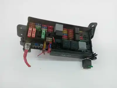 Pièce détachée automobile d'occasion BOÎTES À FUSIBLES pour MERCEDES-BENZ CLASE ML (BM 164)  Références OEM IAM A1645400272  
