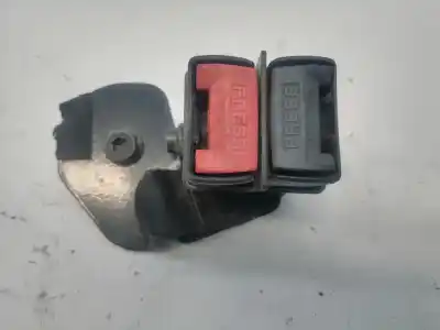 Pezzo di ricambio per auto di seconda mano gancio cintura posteriore sinistro per renault clio ii fase ii (b/cb0) k9k704 riferimenti oem iam 8200068573  