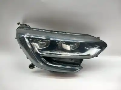 Pezzo di ricambio per auto di seconda mano FARO ANTERIORE DESTRO per RENAULT MEGANE IV BERLINA 5P  Riferimenti OEM IAM 260106126R  