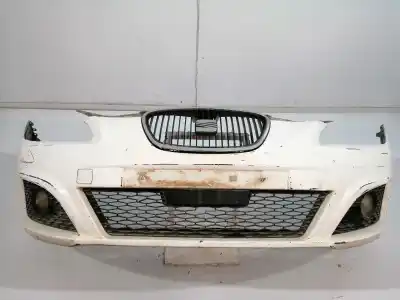 Автозапчастина б/у ПЕРЕДНІЙ БАМПЕР для SEAT LEON (1P1)  Посилання на OEM IAM 1P0807217DT  