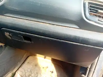 Автозапчастина б/у бардачок для KIA STONIC (YB) 1.2 CVVT Посилання на OEM IAM 84510H8000  